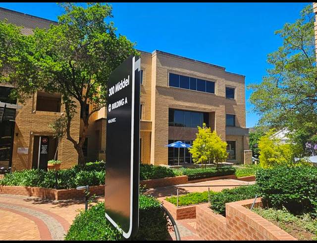 BUSINESS PROPERTY TO RENT IN NIEUW MUCKLENEUK